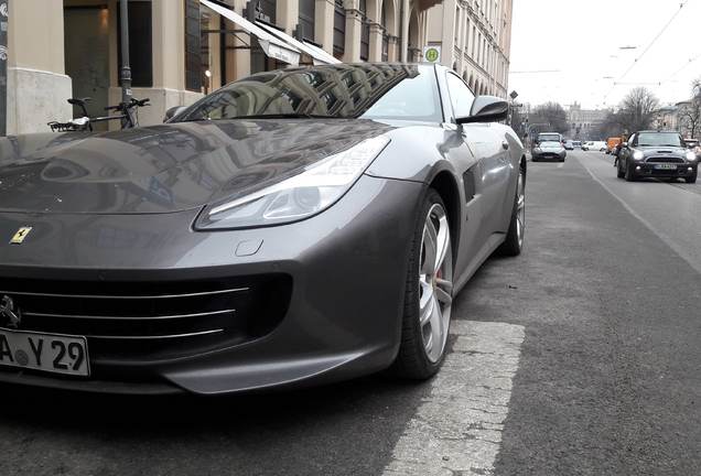 Ferrari GTC4Lusso