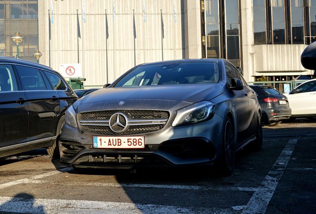 Mercedes-AMG A 45 W176 2015