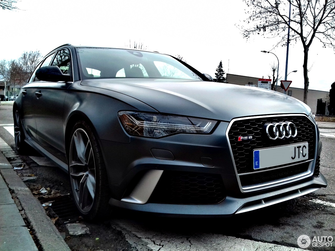 Audi RS6 Avant C7 2015