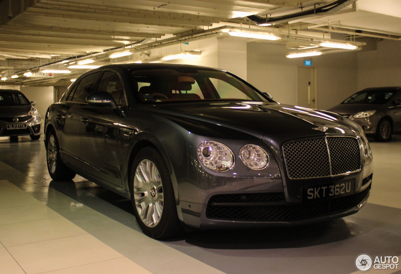 Bentley Flying Spur V8