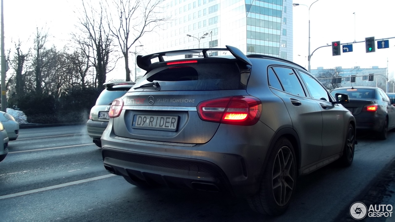 Mercedes-Benz GLA 45 AMG X156