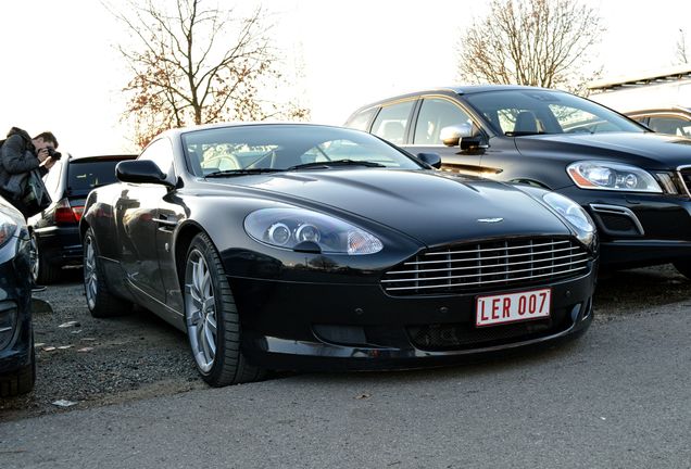 Aston Martin DB9