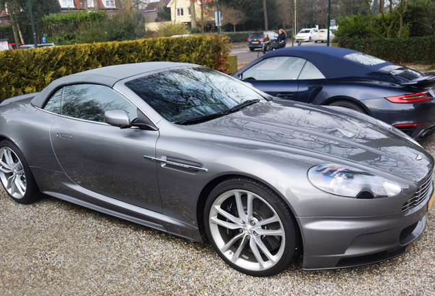 Aston Martin DBS Volante