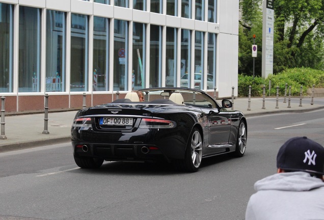 Aston Martin DBS Volante