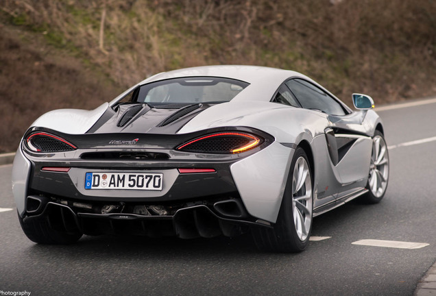 McLaren 570S