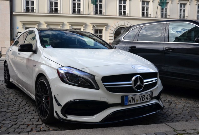 Mercedes-AMG A 45 W176 2015