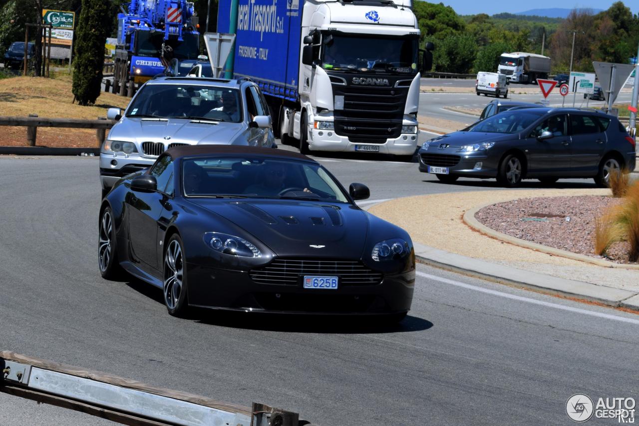 Aston Martin V12 Vantage Roadster