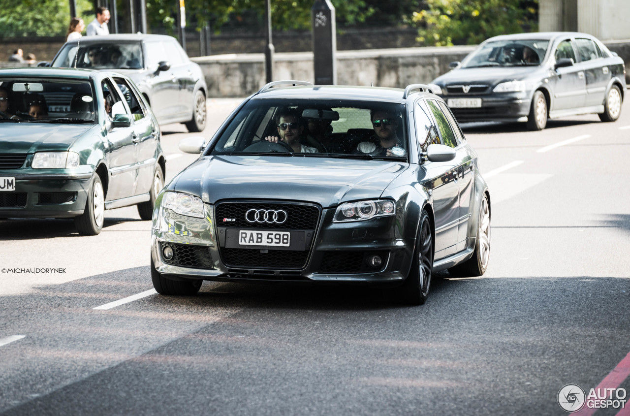 Audi RS4 Avant B7