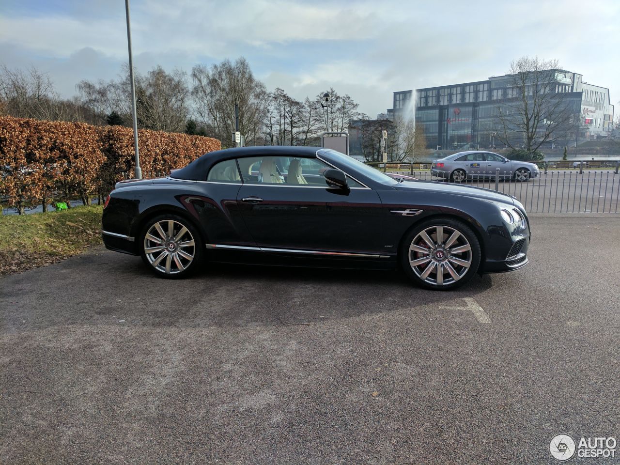 Bentley Continental GTC V8 S 2016