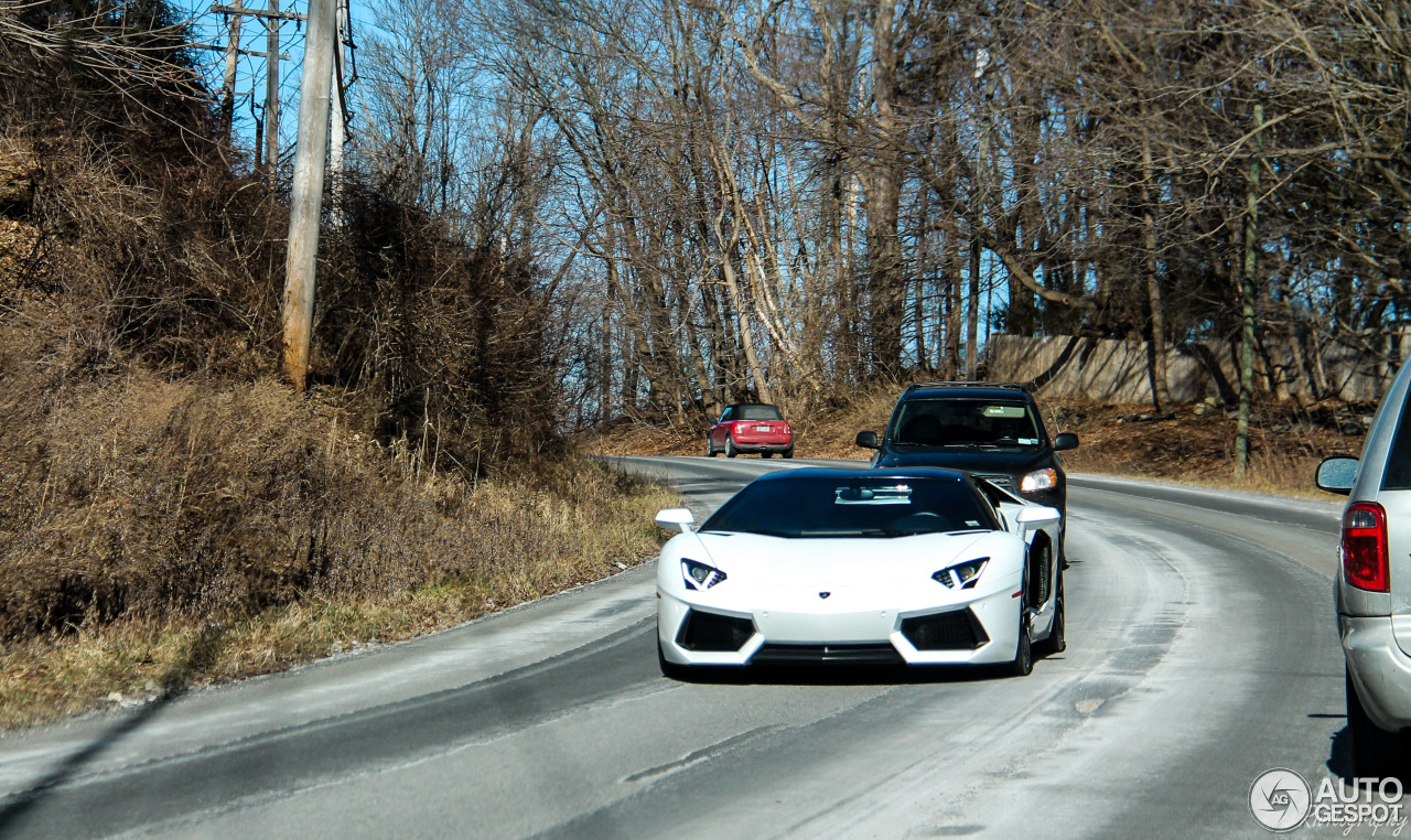 Lamborghini Aventador LP700-4