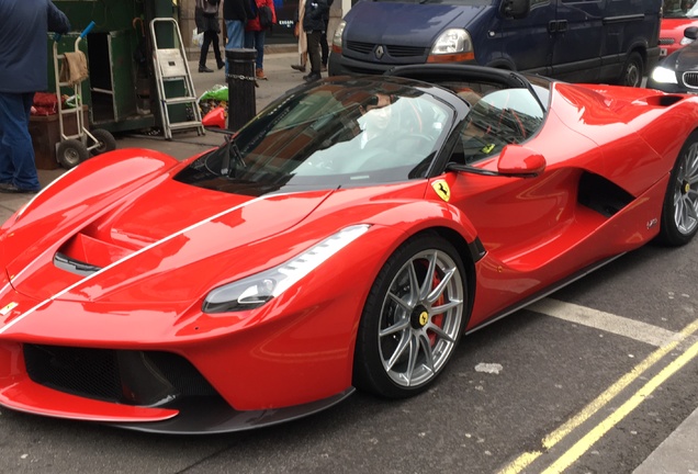 Ferrari LaFerrari Aperta