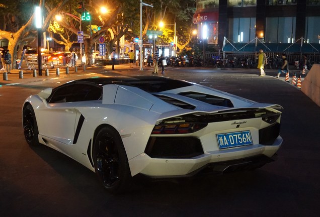 Lamborghini Aventador LP700-4 Roadster