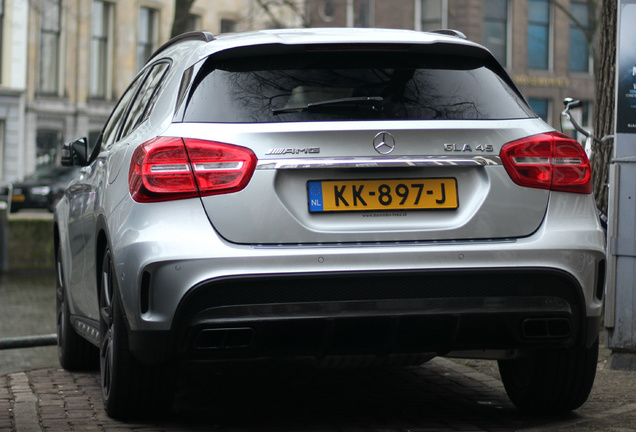 Mercedes-AMG GLA 45 X156