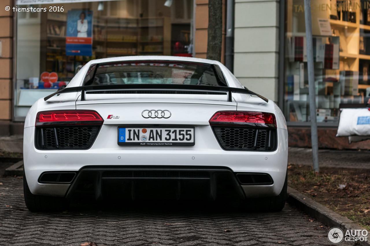 Audi R8 V10 Plus 2015