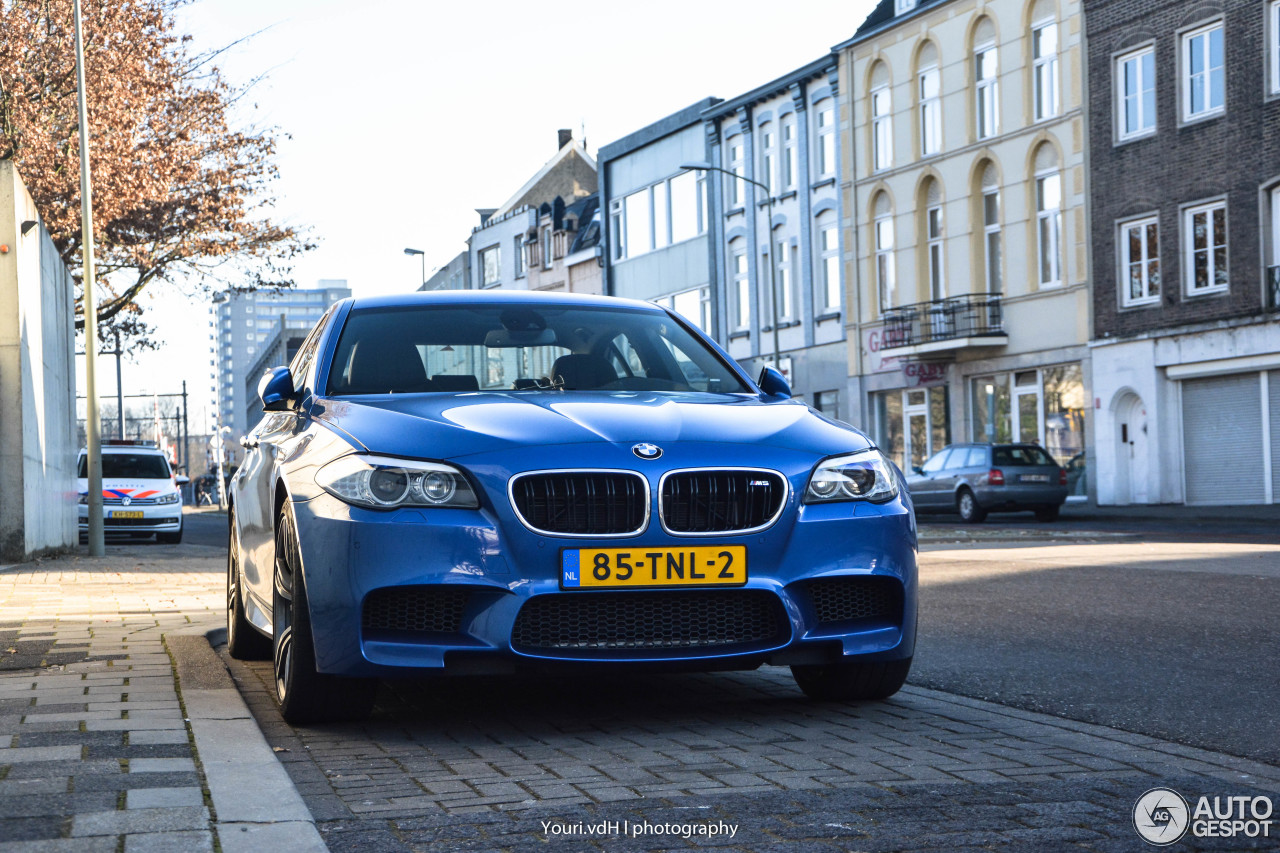 BMW M5 F10 2011