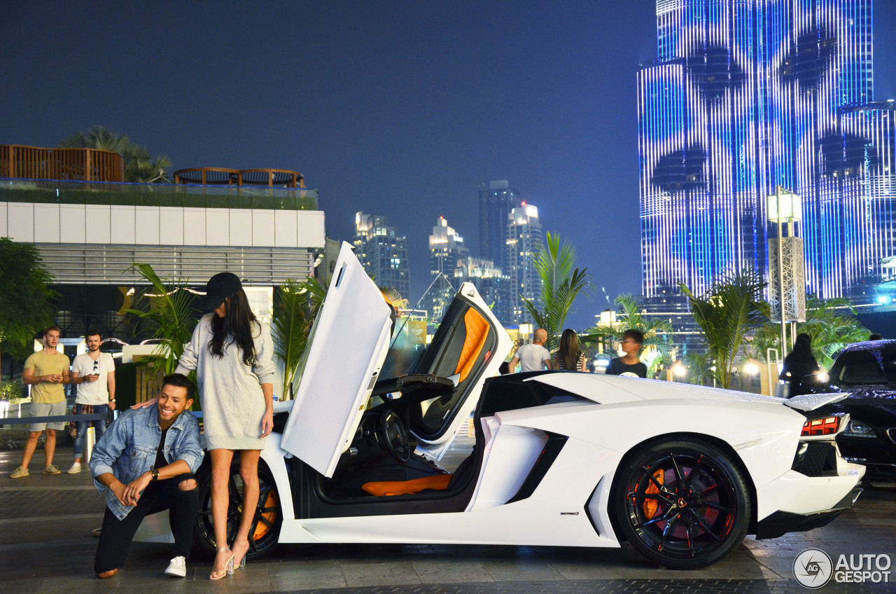 Lamborghini Aventador LP700-4 Roadster