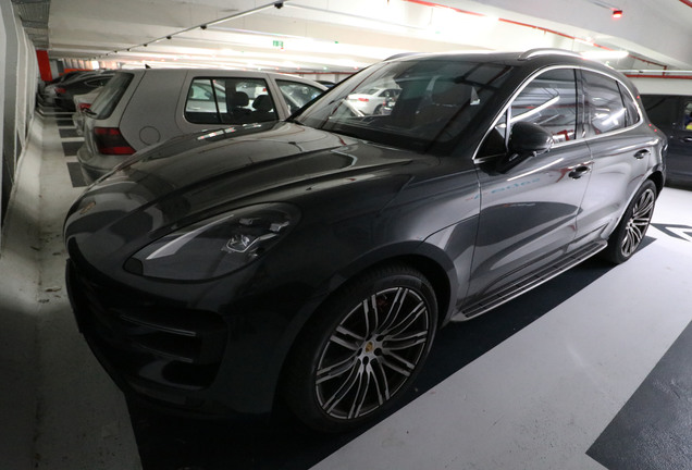 Porsche 95B Macan Turbo