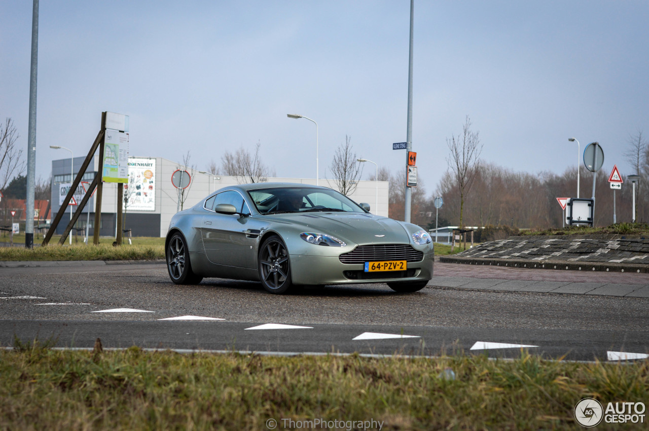 Aston Martin V8 Vantage