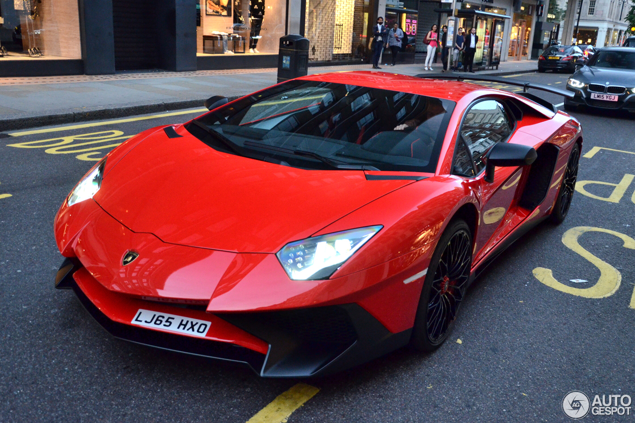 Lamborghini Aventador LP750-4 SuperVeloce