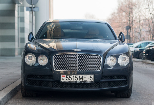 Bentley Flying Spur V8