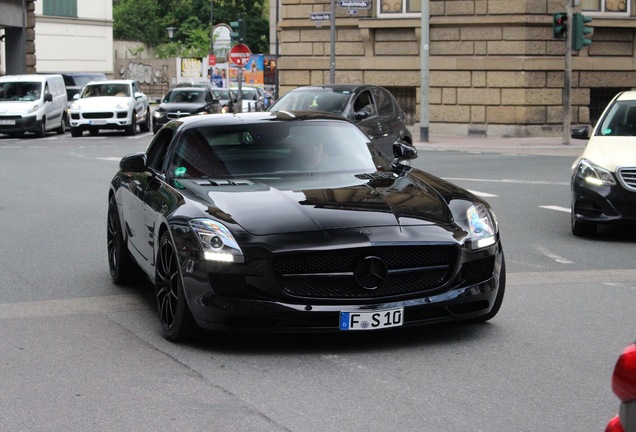 Mercedes-Benz SLS AMG GT