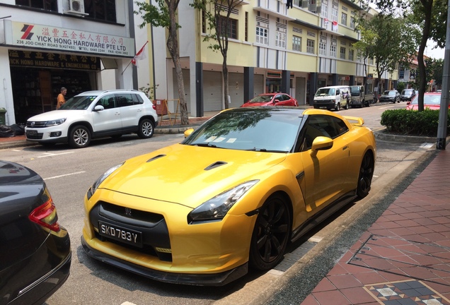 Nissan GT-R