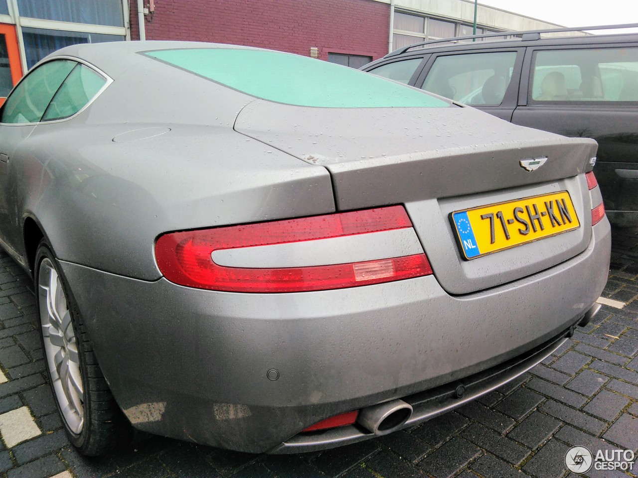 Aston Martin DB9