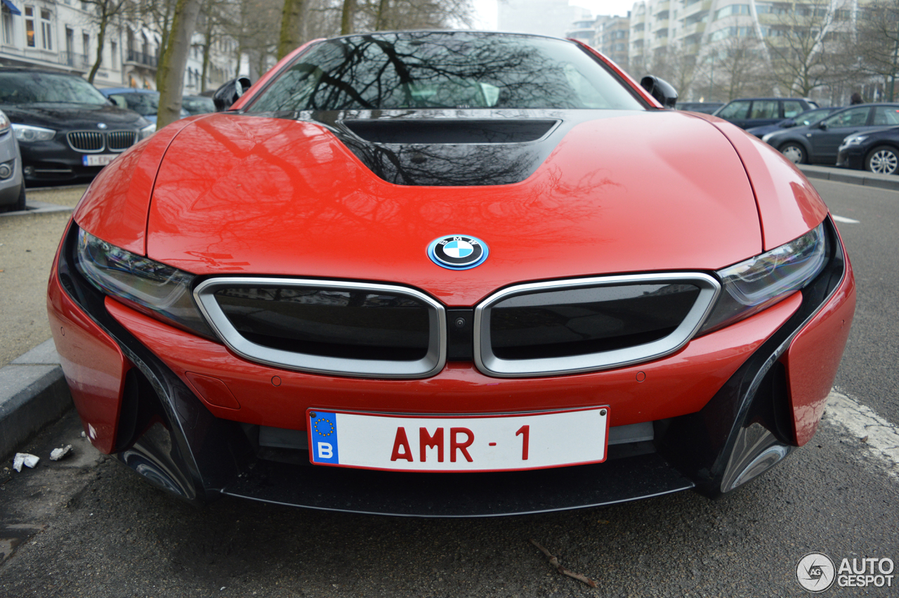 BMW i8 Protonic Red Edition