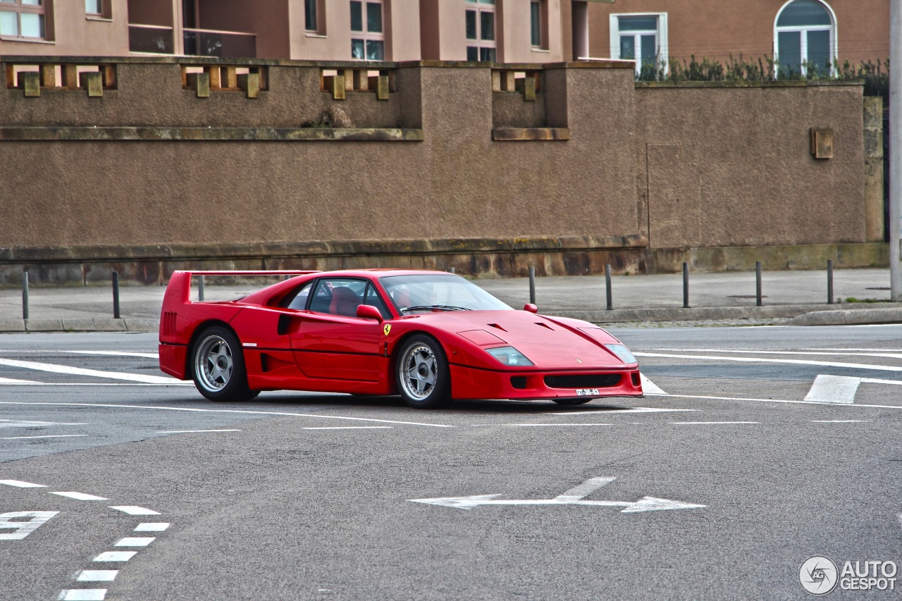 Ferrari F40