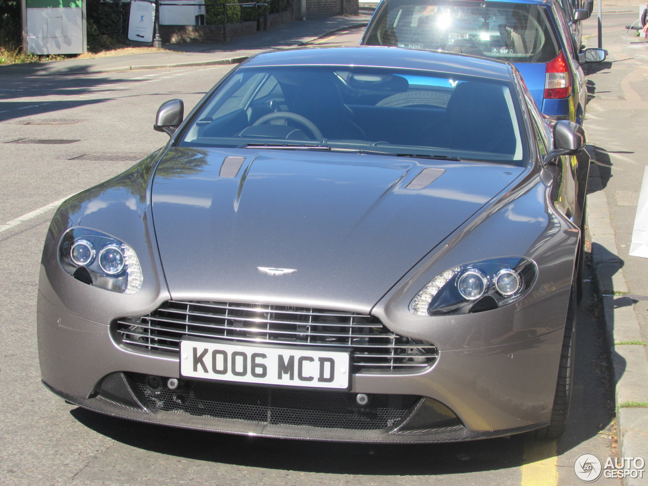 Aston Martin V8 Vantage S