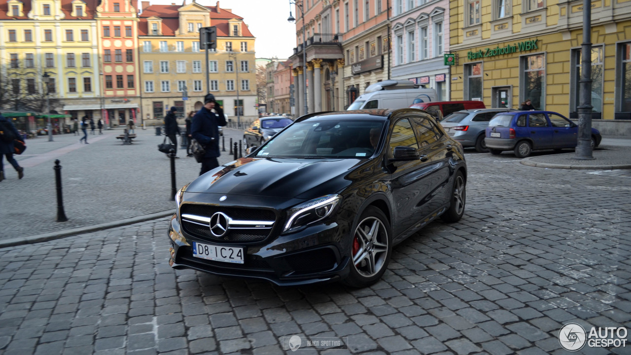 Mercedes-AMG GLA 45 X156