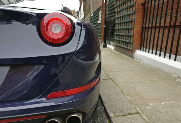 Ferrari California T