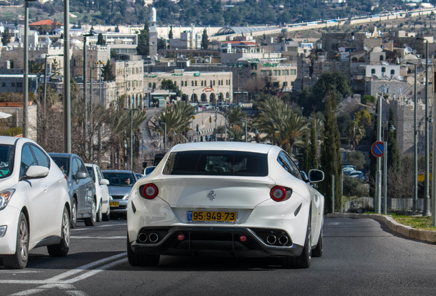 Ferrari FF