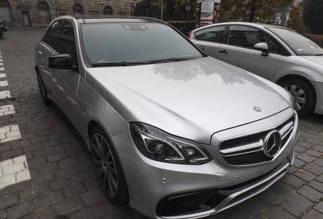 Mercedes-Benz E 63 AMG S W212