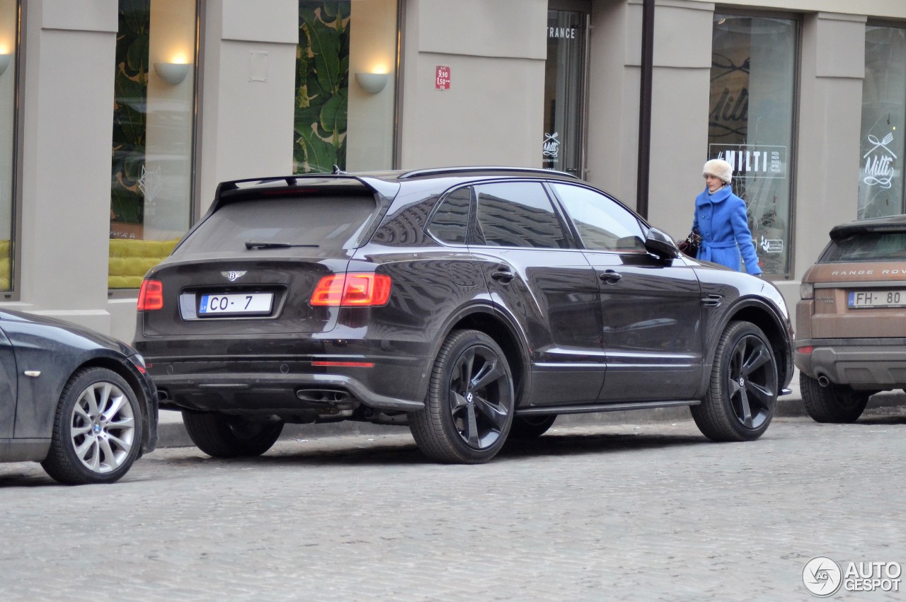 Bentley Bentayga Black Edition