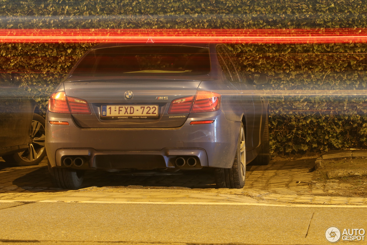 BMW M5 F10 2011