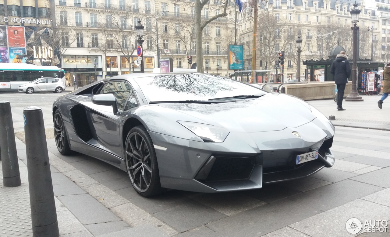 Lamborghini Aventador LP700-4 Roadster