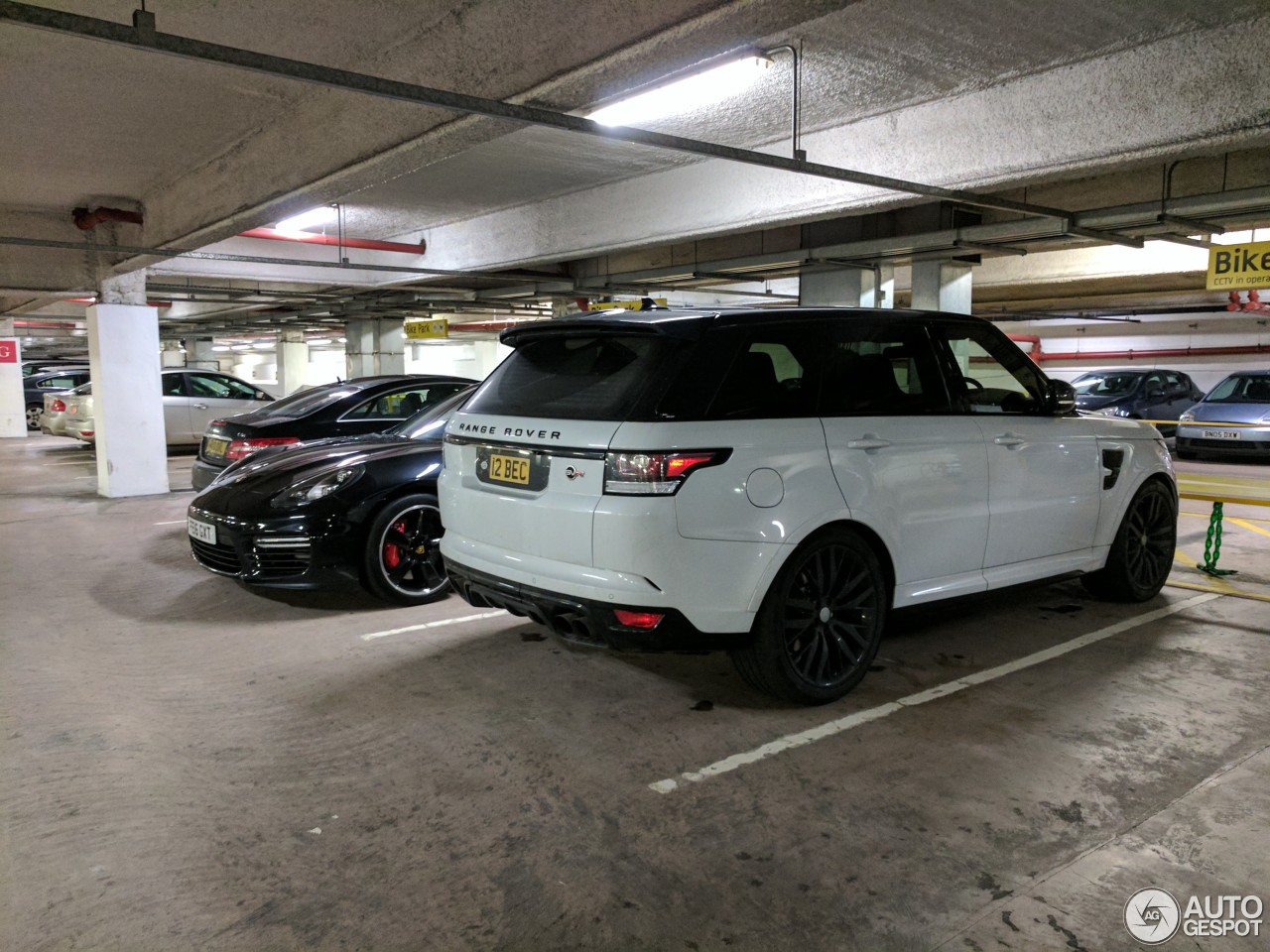 Land Rover Range Rover Sport SVR