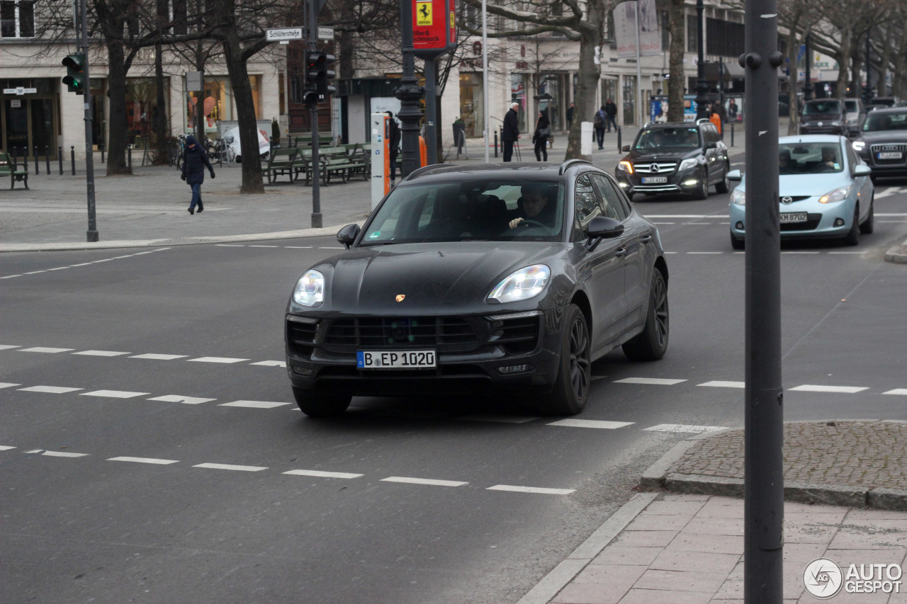 Porsche 95B Macan GTS