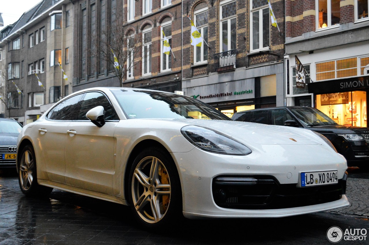 Porsche 971 Panamera Turbo