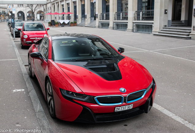 BMW i8 Protonic Red Edition