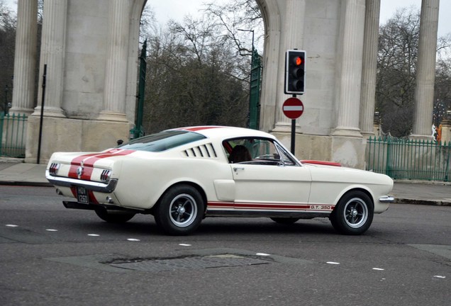 Ford Mustang Shelby G.T. 350