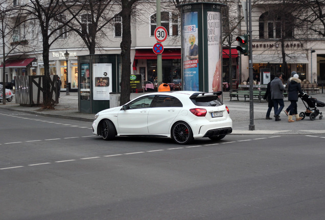 Mercedes-AMG A 45 W176 2015