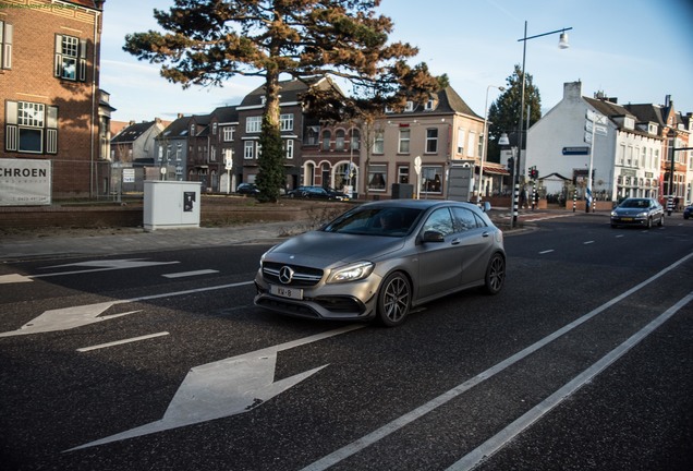 Mercedes-AMG A 45 W176 2015