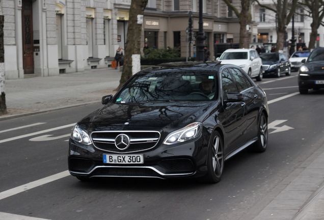 Mercedes-Benz E 63 AMG S W212