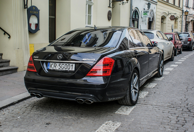 Mercedes-Benz S 63 AMG W221