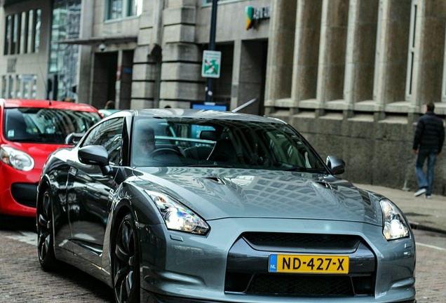 Nissan GT-R