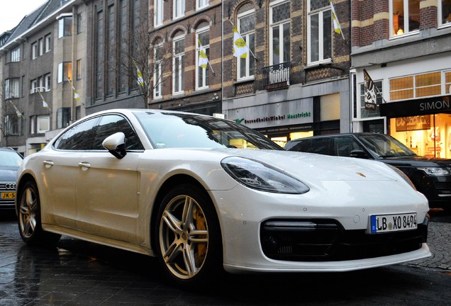 Porsche 971 Panamera Turbo