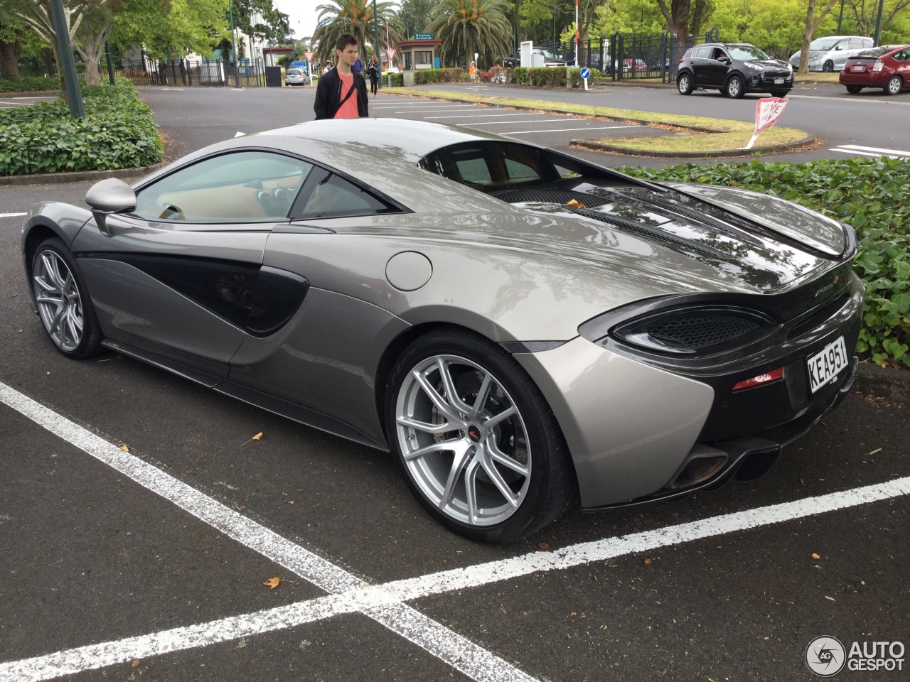 McLaren 570S