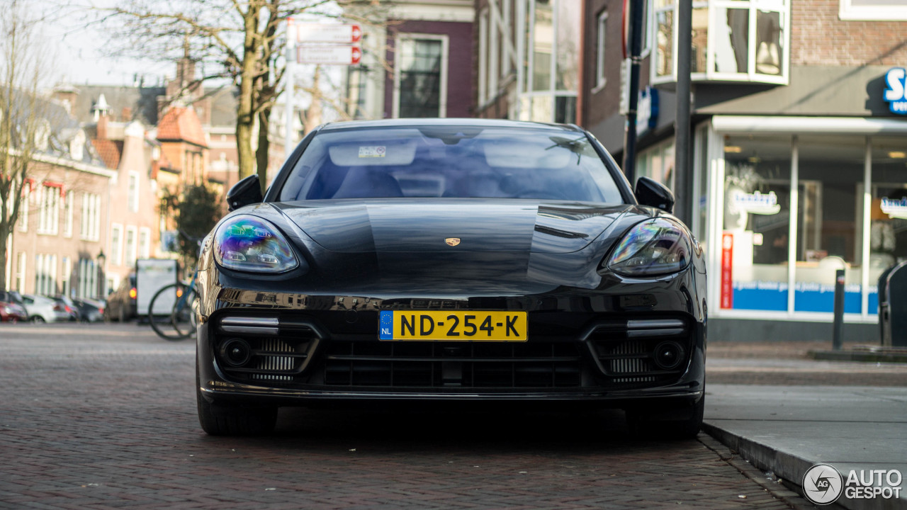 Porsche 971 Panamera Turbo